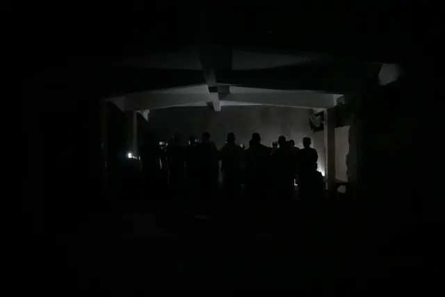 Suasana salat tarawih pertama di Masjid Asasuttaqwa, Bali, 11 Maret 2024.