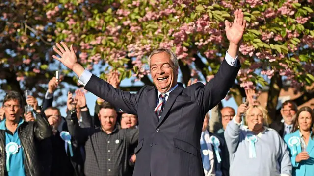 Lãnh đạo đảng Cải cách Anh, Nigel Farage ca ngợi chiến thắng "chưa từng có" sau khi đánh bại cả Đảng Lao động và Đảng Bảo thủ trong cuộc bầu cử địa phương vào tháng 5/2025
