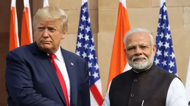 अमेरिकी राष्ट्रपति डोनल्ड ट्रम्पसँग भारतका प्रधानमन्त्री नरेन्द्र मोदी