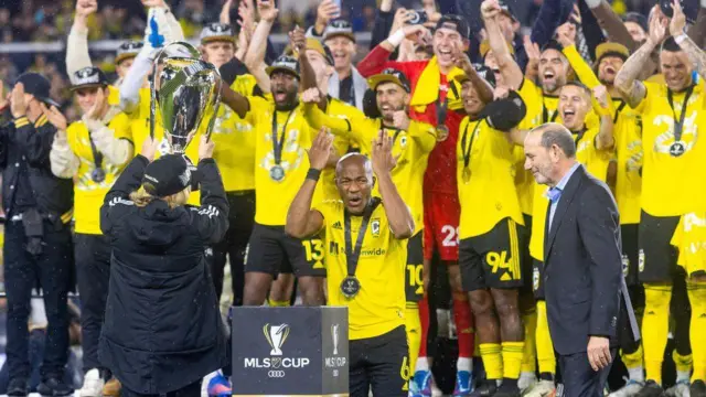 تیم کلمبوس کرو فصل قبل جام قهرمانی ام‌ال‌اس را بالای سر برد