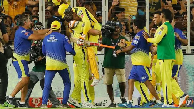 சென்னை சூப்பர் கிங்ஸ், ஐபிஎல் டி20, குஜராத் டைட்டன்ஸ், தோனி