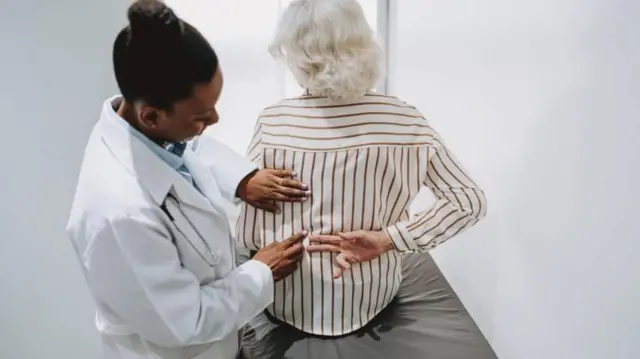 पाठदुखी