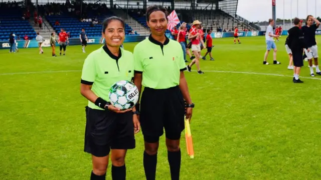 डेनमार्कमा खेल खेलाउन जाँदा लक्ष्मी श्रेष्ठ र मेरिना धिमाल