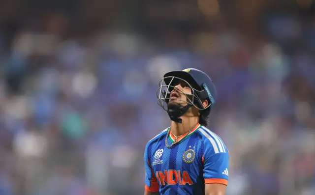 இஷான் கிஷன் 18 பந்துகளில் 39 ரன்கள் எடுத்தார்.