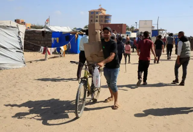 kamioni sa humanitarnom pomoći, humanitarna pomoć za Gazu, glad u gazi