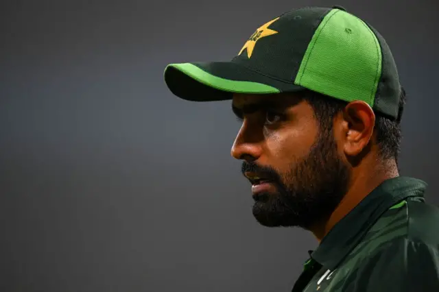 পাকিস্তানে বাবরের পারফরম্যান্স ও অধিনায়কত্ব নিয়ে তীব্র সমালোচনা হচ্ছে।