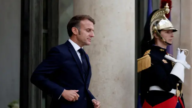 صورة للرئيس الفرنسي إيمانويل ماكرون.