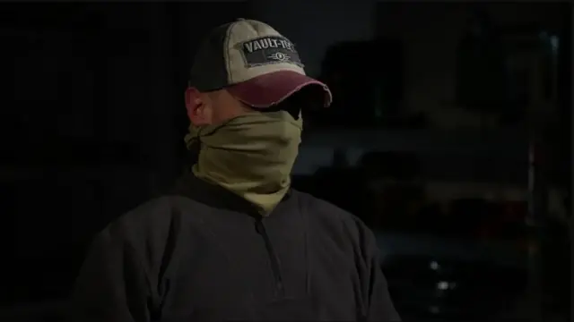 Ruslan, oo ka tirsan ciidamada howlgalada gaarka ah ee Ukraine, ayaa sheegay in ay si degdeg ah uga shaqeynayaan kordhinta wax‑soo‑saarka hubka ee gudaha dalka.