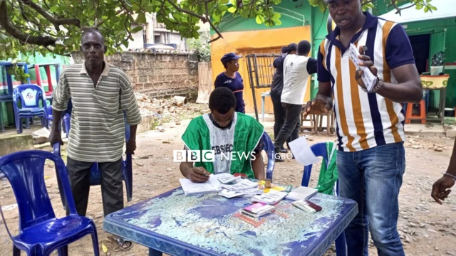 Ndị bịara ịtụ vootu ha