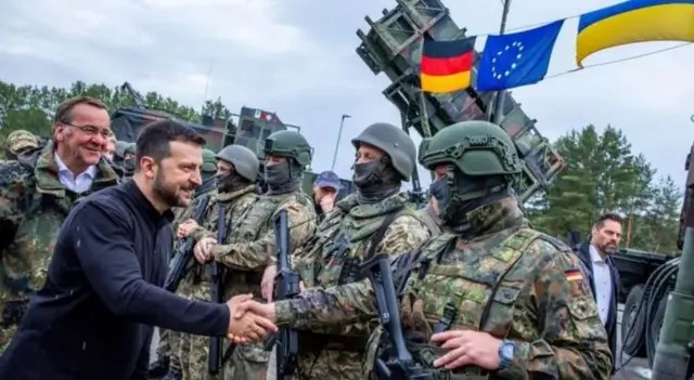 Mgbe Onyeisiala mba Yukren bụ Volodymyr Zelensky gara leta ebe a na-azụ ndịagha na Jamini n'afọ garaga