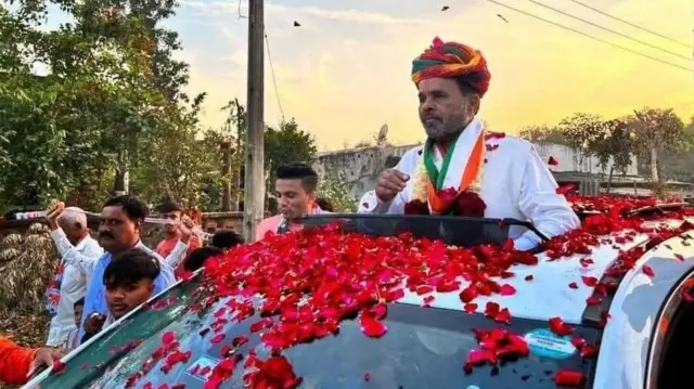 સીજે ચાવડા