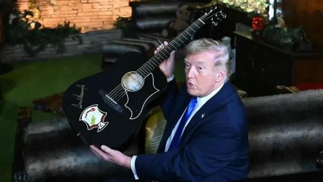 గ్రేస్‌ల్యాండ్‌, అధ్యక్షుడు డోనల్డ్ ట్రంప్ 