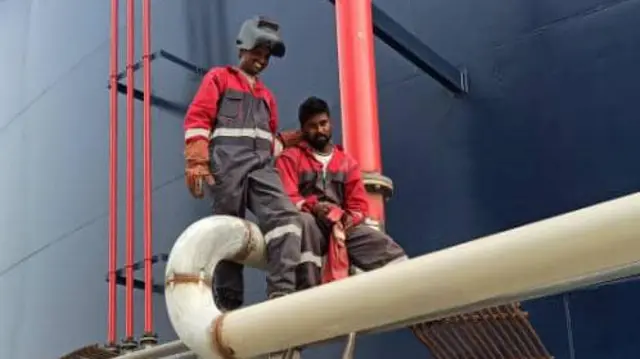 కెమీటెక్ ఉద్యోగులు