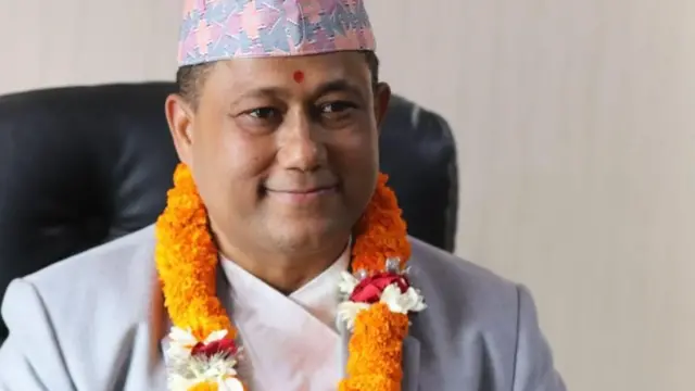 शिशिर खनाल