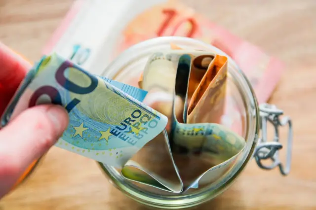 SICIR BARBARKA IYO DHIMISTA QARASHKA