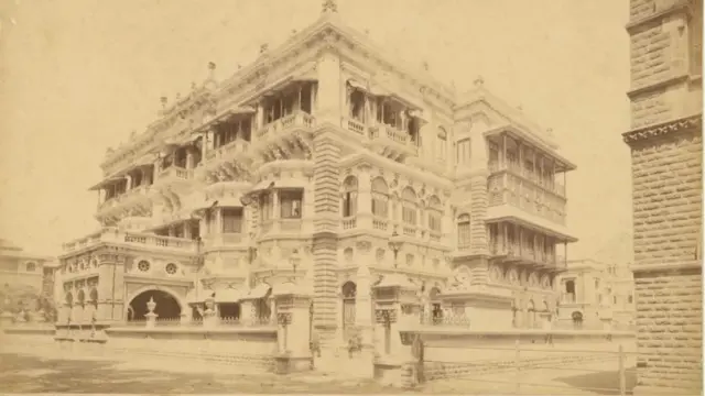 قدیم بمبئی میں ٹاٹا خاندان کے گھر ’سپلینیڈ ہاؤس‘ کی ایک تصویر