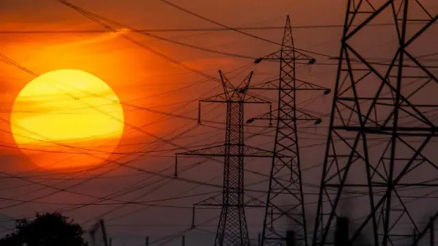 গরমকালে বিদ্যুতের চাহিদা বেশ বেড়ে যায়