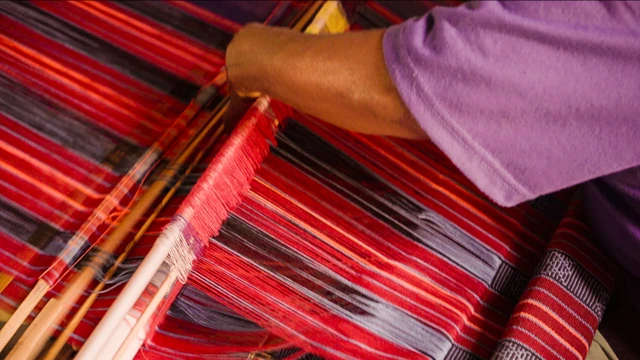 Perempuan eks pengungsi Timor Timur 