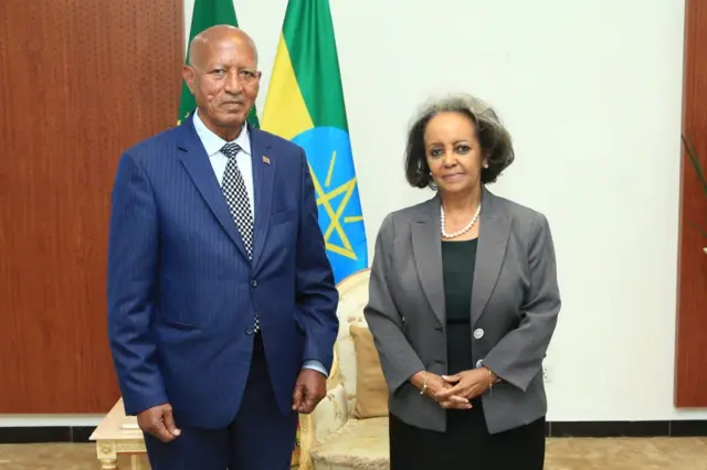 ኣብ 2022 ካብ ኢትዮጵያ ንምስንባት ምስ ፕረዚደንት እታ ሃገር ነበር ሳህለ-ወርቅ ዘውዴ ኣብ ዝተራኸበሉ