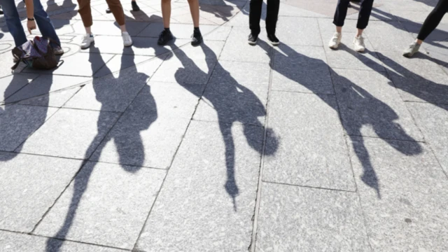 Dubartoonni hedduun namichi lammii Raashiyaa kun dhoksaan viidiyoo isaan waraabee miidiyaa hawaasaa irratti maxxansuu isaa erga hubatanii booda yaaddoo keessa jiru