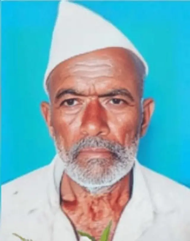 औराद शहाजनी इथले 60 वर्षीय लक्ष्मण भंडारे सोमवारी शेतात काम करत असताना अचानक खाली कोसळले.