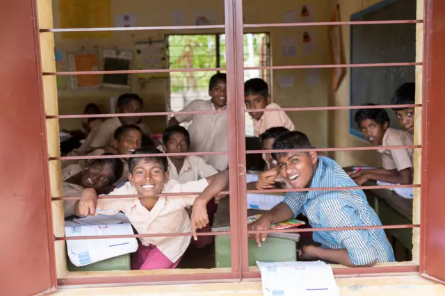 மும்மொழிக் கொள்கை, தமிழ்நாடு, இந்தி எதிர்ப்பு