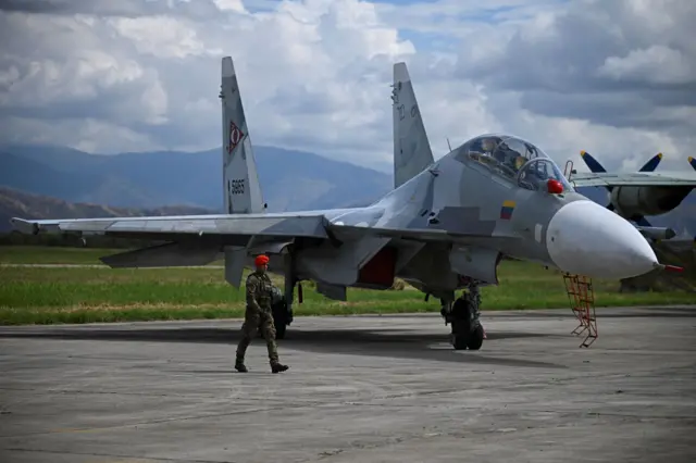 Tiêm kích đa năng Sukhoi Su-30MKV do Nga sản xuất trong biên chế của Không quân Venezuela