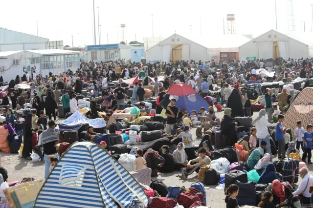 اسلام کلا کې له ایرانه ستانه شوي افغان کډوال