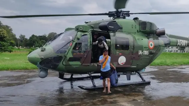 ఇండియన్ ఆర్మీ హెలికాప్టర్ 