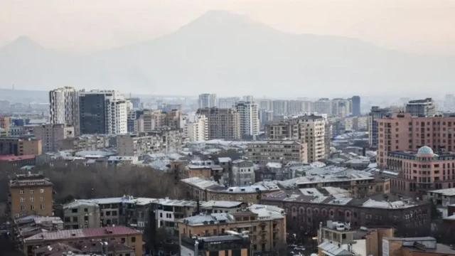 نمایی از شهر ایروان