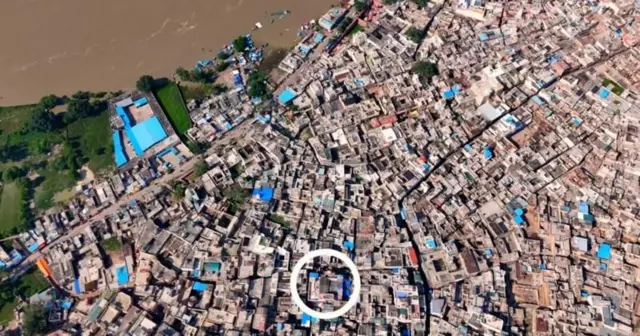 બીબીસી ગુજરાતી ઉત્તર પ્રદેશ વૃંદાવન શ્રી બાંકે બિહારી મંદિર કૉરિડોર સરકાર ગોસ્વામી સમુદાય યમુના ધર્મ શ્રીકૃષ્ણ