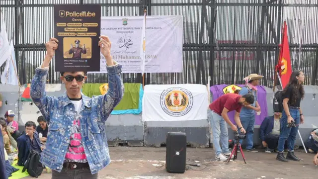 17+8 tuntutan rakyat, universitas padjadjaran, mahasiswa, DPR