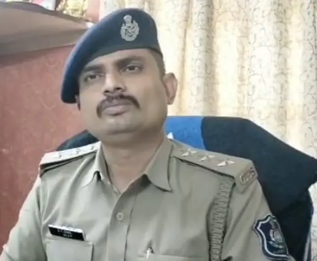 પોલીસ અધિકારી