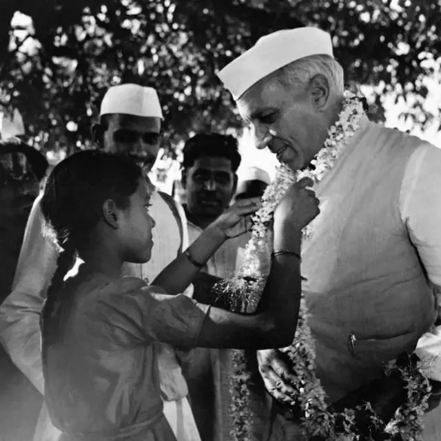 નહેરુ, જવાહરલાલ, જેલ, ડિસ્કવરી ઑફ ઇન્ડિયા, વડા પ્રધાન, સ્વાતંત્ર્ય સંગ્રામ, આઝાદી, ભારત, ગાંધીજી, સરદાર પટેલ, બીબીસી ગુજરાતી ન્યૂઝ, ગુજરાતી સમાચાર, ગુજરાત