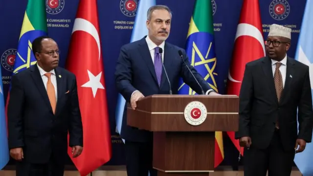 Itoophiyaafi Somaaliyaan marii Turkiitti ta'aniin muddama mariin furuuf waliigaluu Turk ibsiteetti