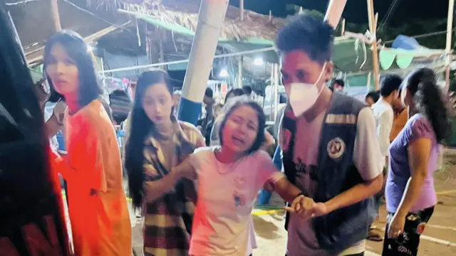 ပဲခူးမှာ ပင်လယ်ဓားပြရဟတ်စင် အတက်လမ်းပြိုကျလို့ လူ ၁၁ ဦး ဒဏ်ရာရ 