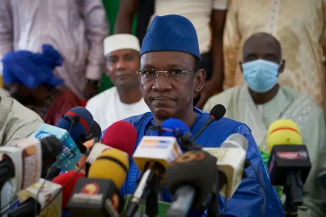 Choguel Maïga, ancien Premier ministre du Mali s'adressant à la presse.