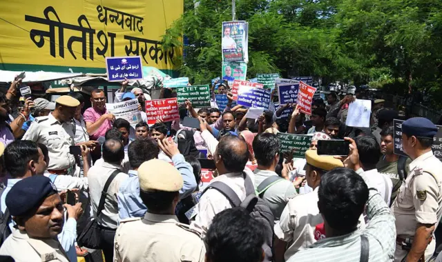 बिहार नौकरी की मांग