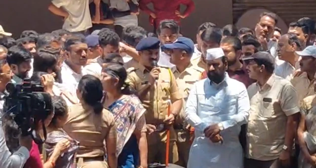 नुकतीच नसरापूर गावामध्ये एका साडेतीन वर्षांच्या चिमुकल्या मुलीवर बलात्कार करून तिची हत्या करण्यात आल्याच्या घटनेनंतरही लोक रस्त्यावर उतरले. 