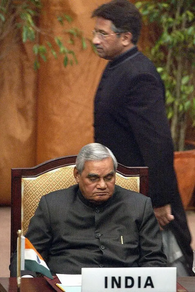 वाजपेयी-मुसर्रफ