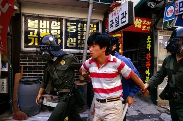 যে ছাত্রবিক্ষোভ চুন ডু হাওয়ানের শাসনের অবসান ঘটায়।