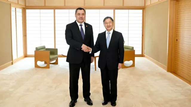 Садыр Жапаров менен Нарухито менен