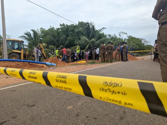 புதைக்குழிகள் குறித்த விசாரணைகள் முறையாக மேற்கொள்ளப்பட வேண்டும் என தன்னார்வல அமைப்புகள் தெரிவிக்கின்றன