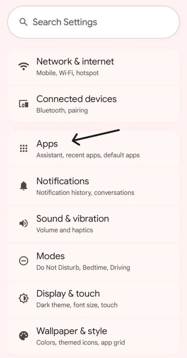 सर्वात आधी फोनमधील सेटिंग्स ओपन करा त्यानंतर त्यातील 'अ‍ॅप्स' वर क्लिक करा