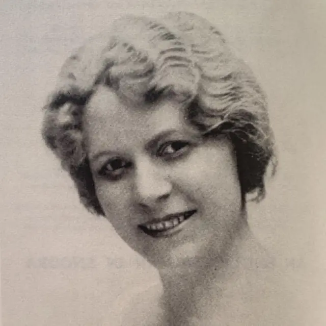 Grace Ellison ilk olarak 2. Abdülhamid’in saltanatının son yıllarında Osmanlı topraklarına geldi.