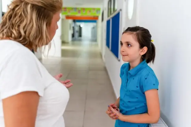 Le lien entre enseignants et étudiants s’est détérioré.