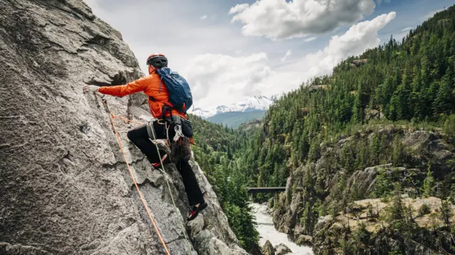 ट्रेकिंग