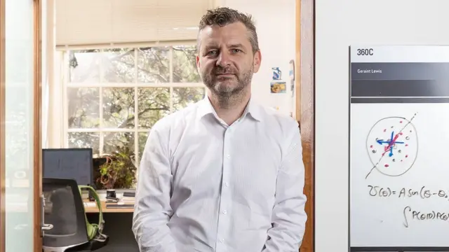 प्राध्यापक जेराइन्ट लूइस