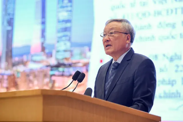 Ông Nguyễn Hòa Bình