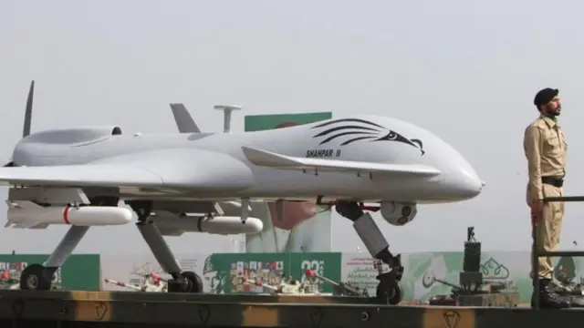 पाकिस्तानच्या राष्ट्रदिनी परेडमध्ये सामील झालेला शाहपार ड्रोन 